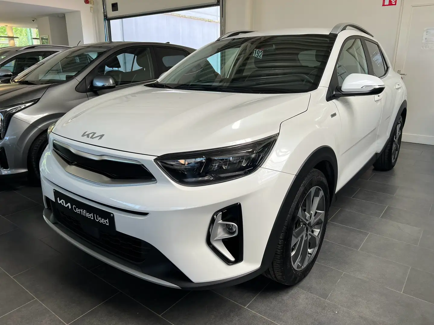 Kia Stonic 1.0 T Inspire Plus ISG Wit - 1