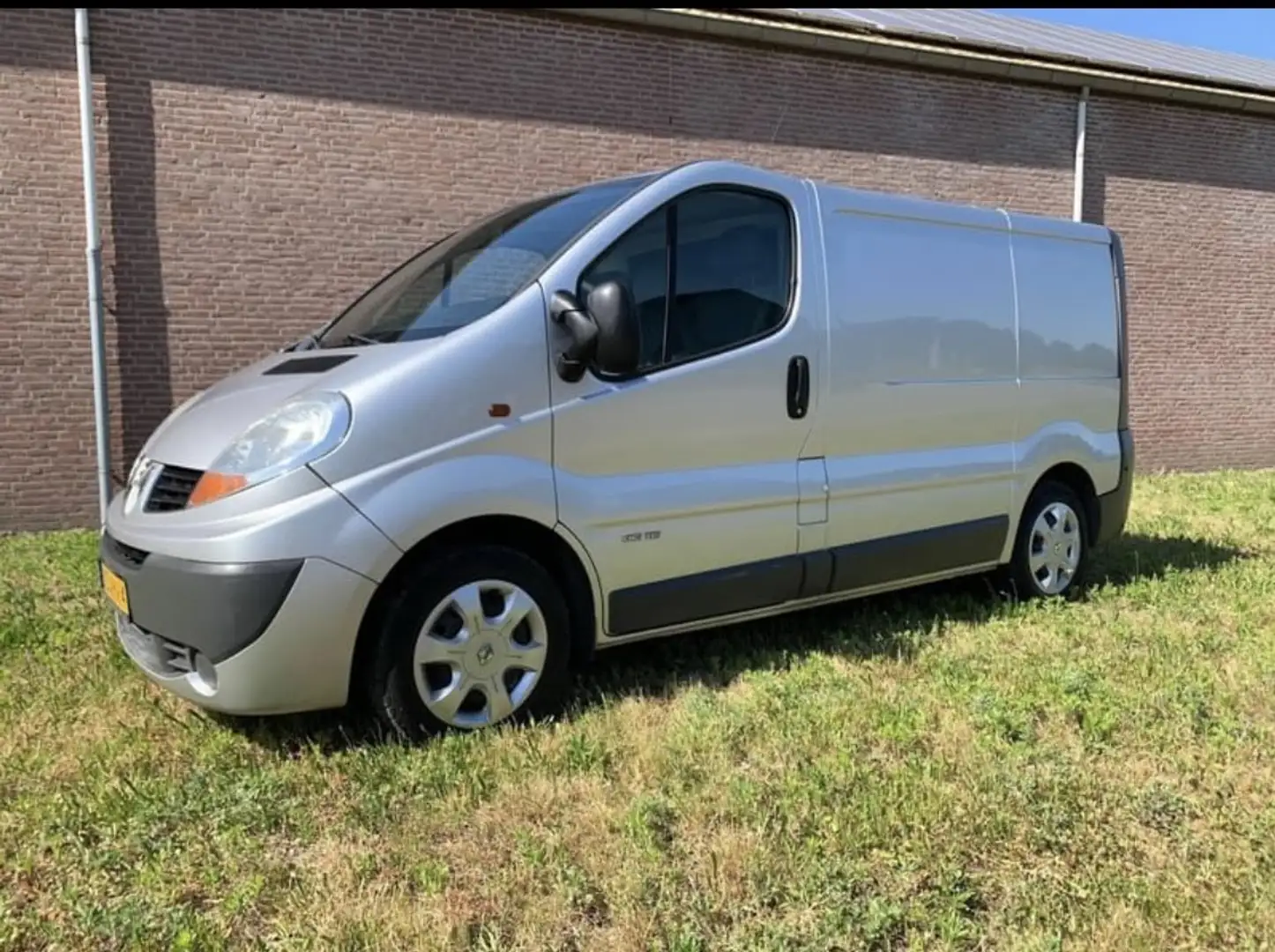 Renault Trafic 2.0 dCi 115 L1H1 - 1