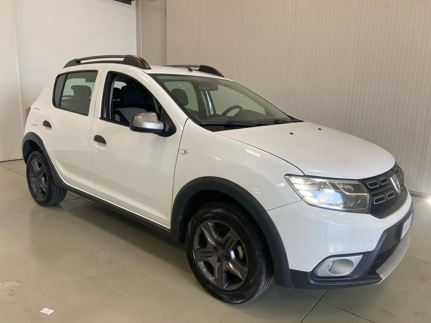 Dacia Sandero Sandero II  Stepway Stepway 0.9 tce turbo Gpl s Weiß - 1