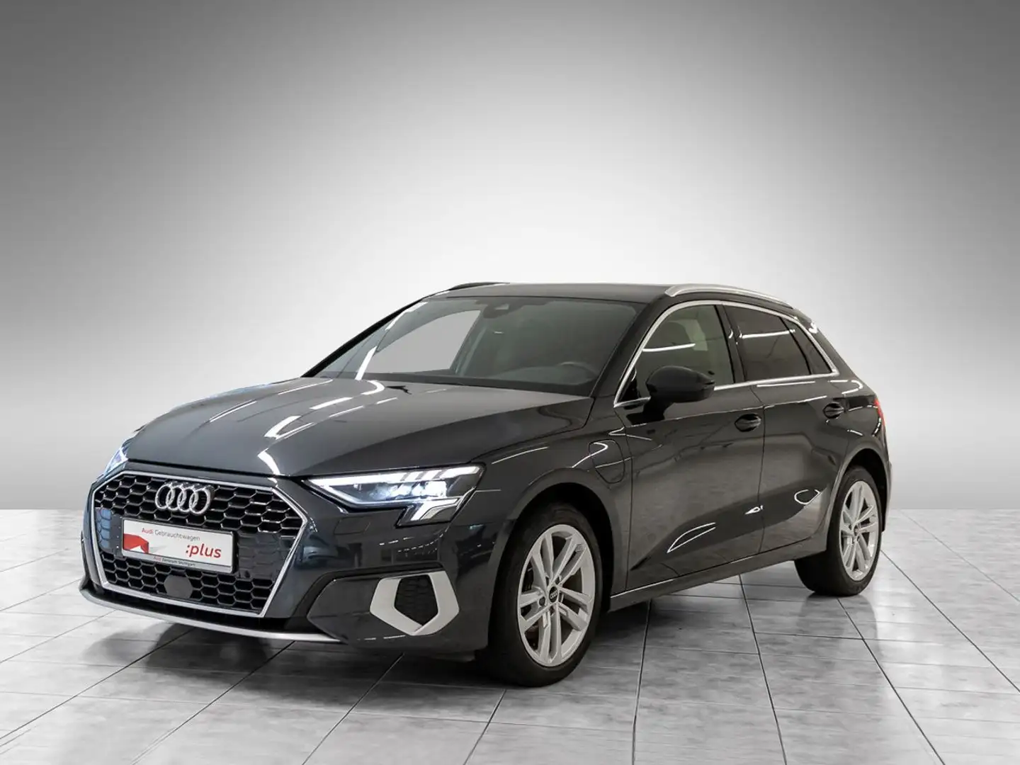 Audi A3 40 TFSI e advanced Keyless virtCo Grau - 2