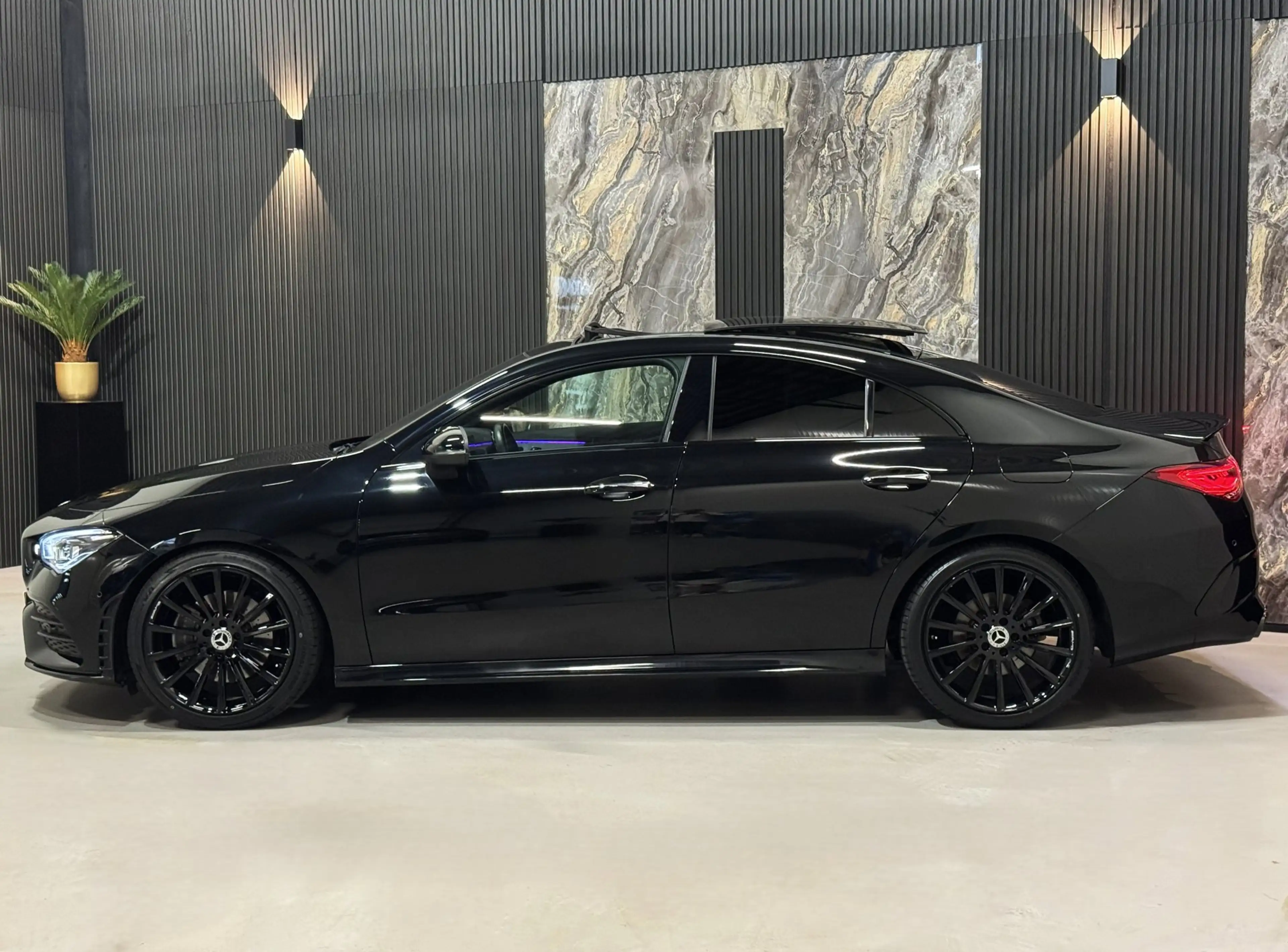 Mercedes-Benz CLA 45 AMG 200 Launch Ed PACK|PANO|SFEER|MEMORY|BOMVOL! — photo 13