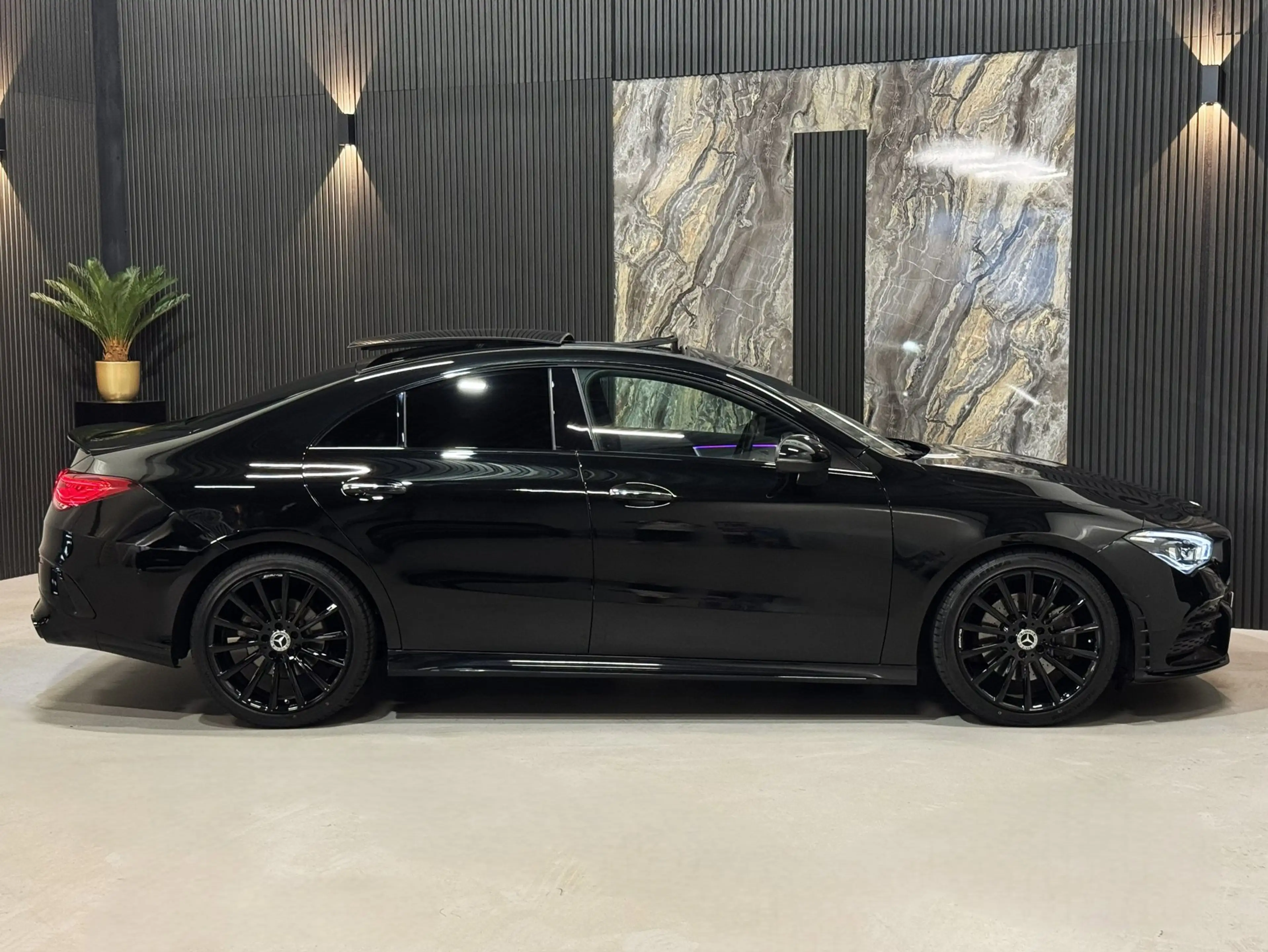 Mercedes-Benz CLA 45 AMG 200 Launch Ed PACK|PANO|SFEER|MEMORY|BOMVOL! — photo 12