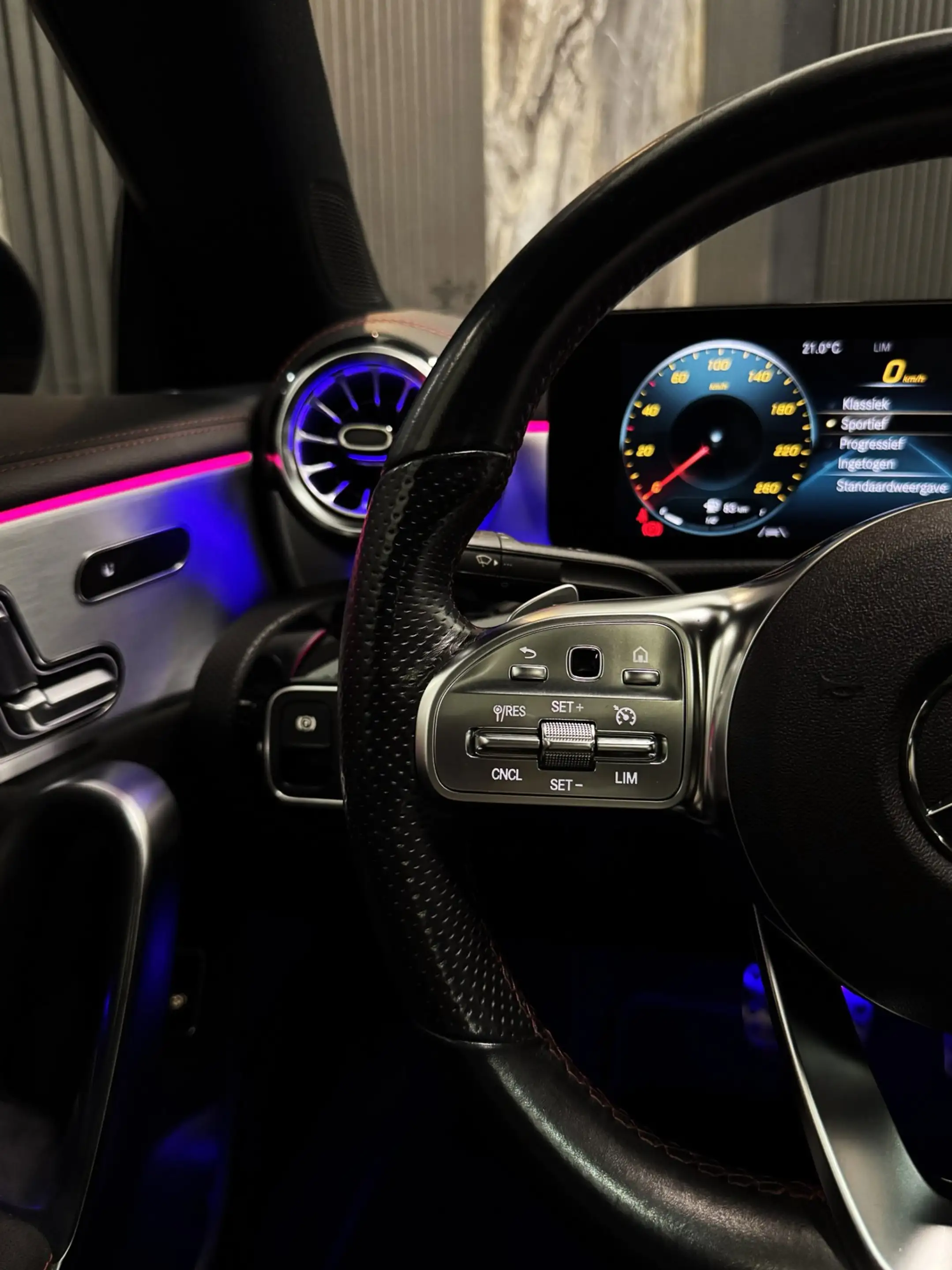Mercedes-Benz CLA 45 AMG 200 Launch Ed PACK|PANO|SFEER|MEMORY|BOMVOL! — photo 28
