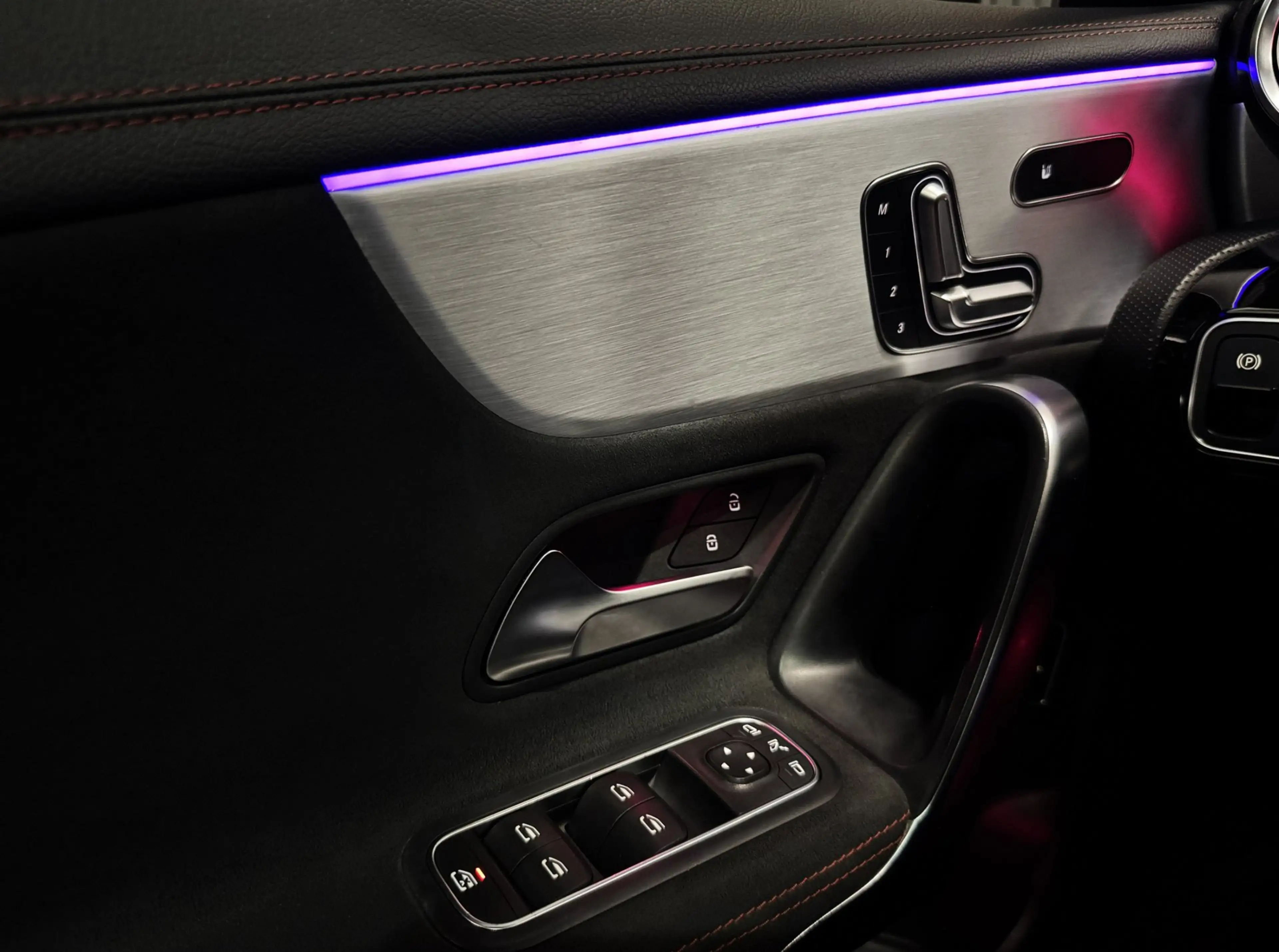 Mercedes-Benz CLA 45 AMG 200 Launch Ed PACK|PANO|SFEER|MEMORY|BOMVOL! — photo 26