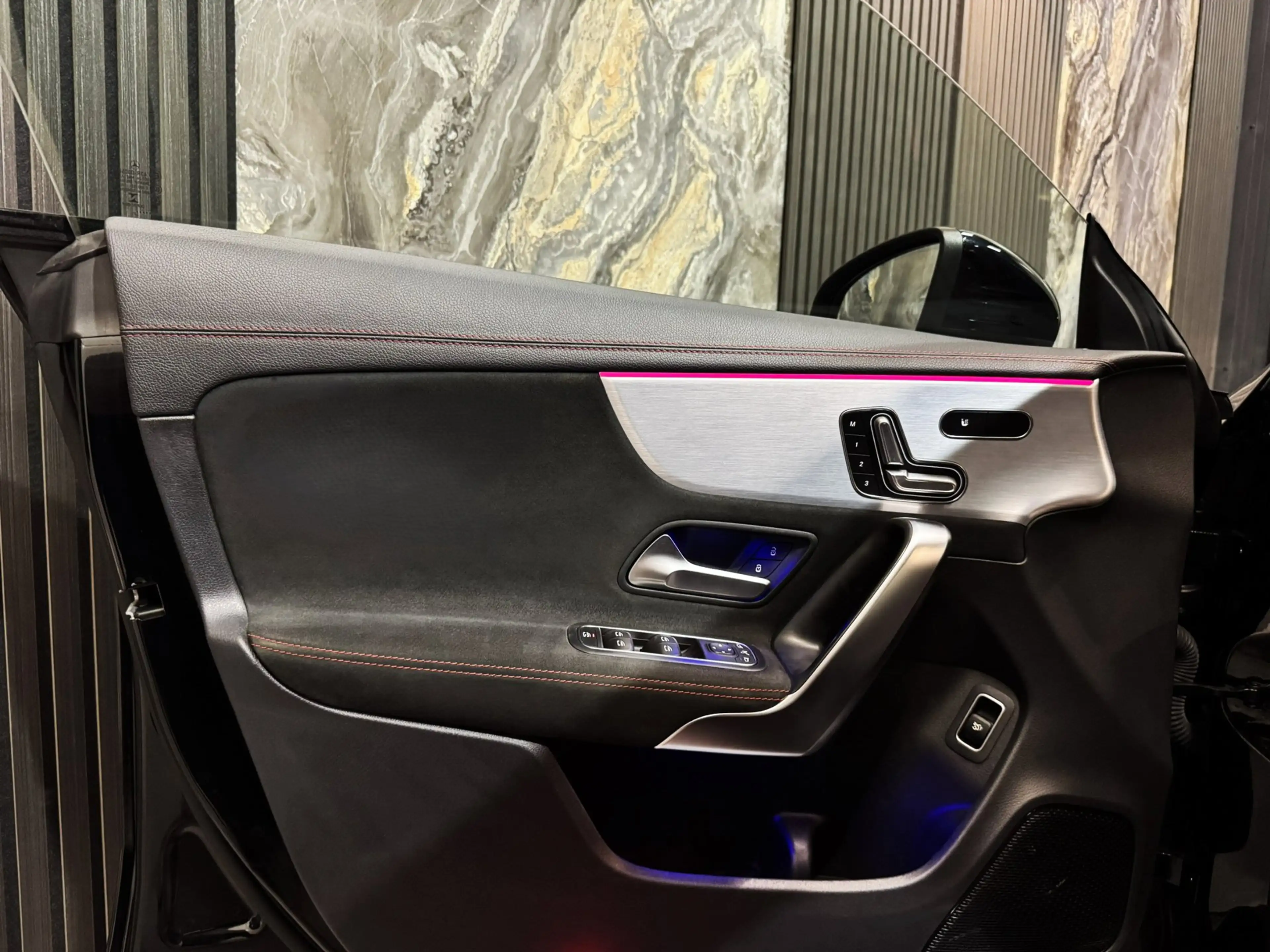 Mercedes-Benz CLA 45 AMG 200 Launch Ed PACK|PANO|SFEER|MEMORY|BOMVOL! — photo 18