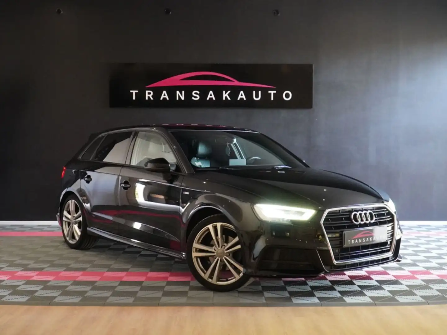 Audi A3 2.0 TDI 150 S Line Noir - 1