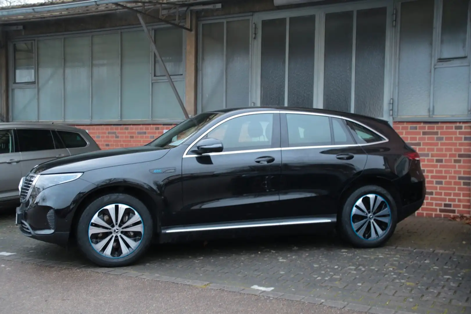 Mercedes-Benz EQC 400 400 4Matic m. Burmester Sound-System!!! Noir - 2