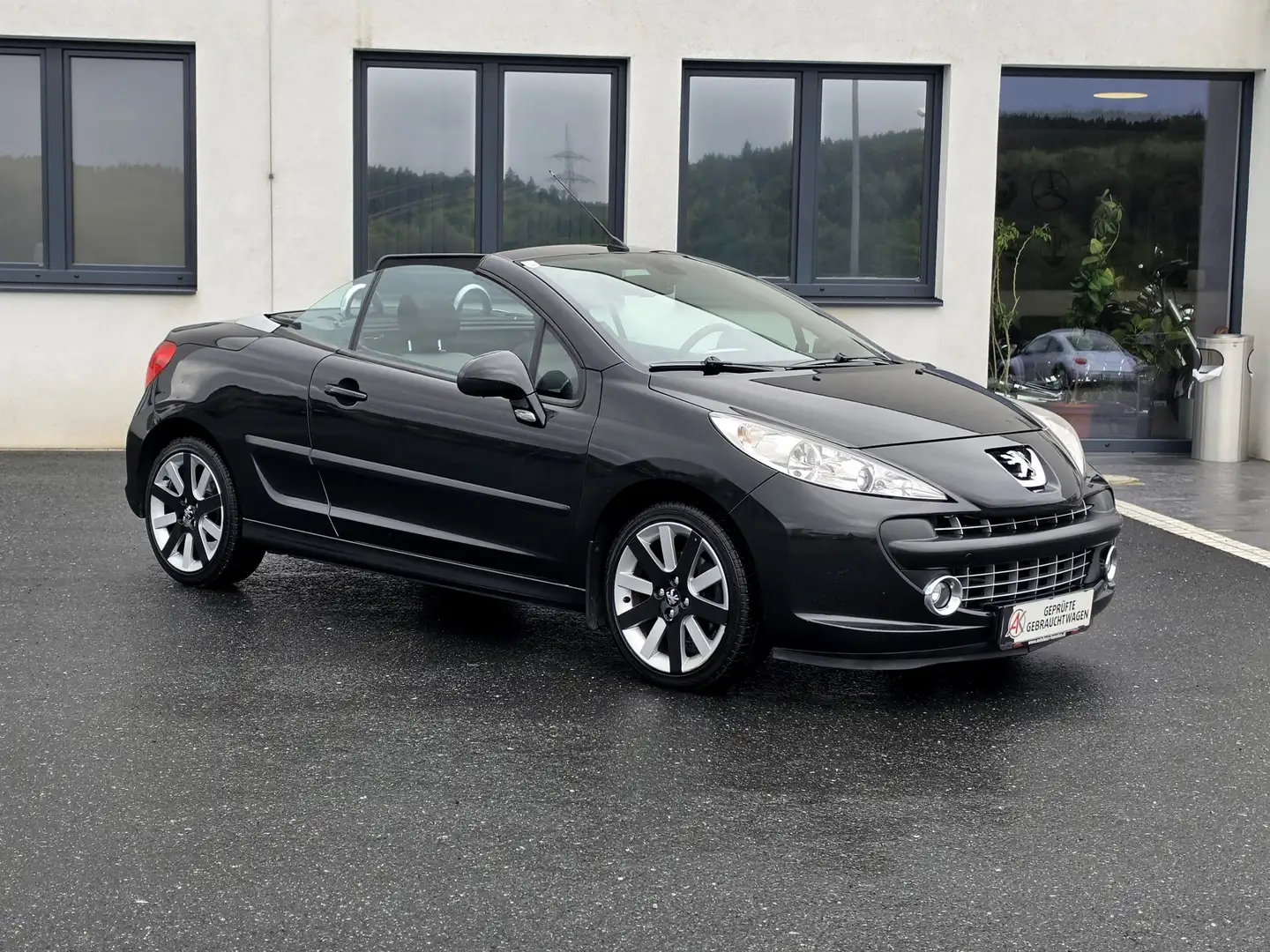 Peugeot 207 CC Sport Schwarz - 1