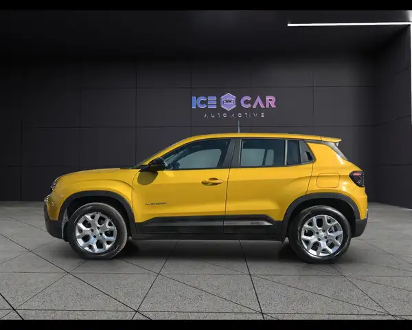 Jeep Avenger view 8