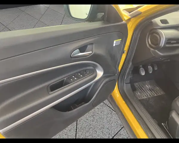 Jeep Avenger view 13