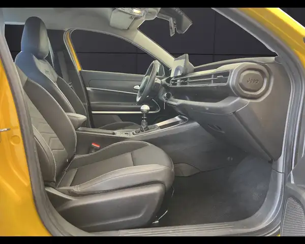 Jeep Avenger view 16