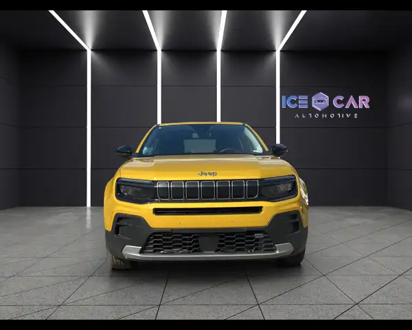 Jeep Avenger view 2