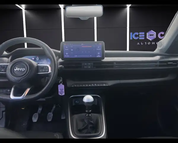 Jeep Avenger view 12