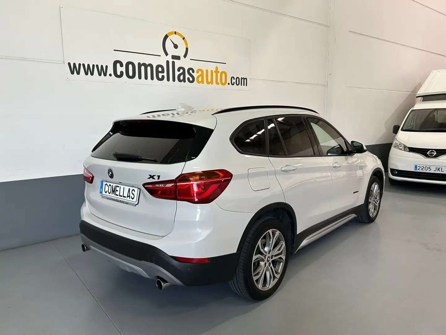 BMW X1 xDrive20dA Bianco - 2
