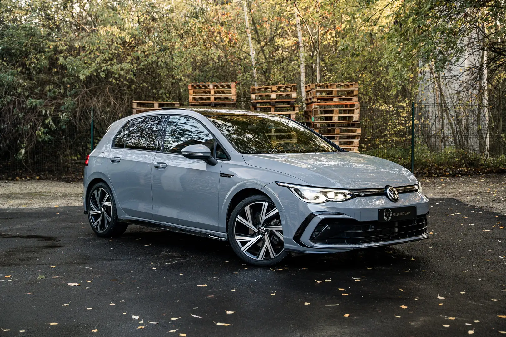 Volkswagen Golf 8*R-LINE*FULL*PANO*HUD*HARMAN*VOLANTCHAUF*KITHIVER Grijs - 1