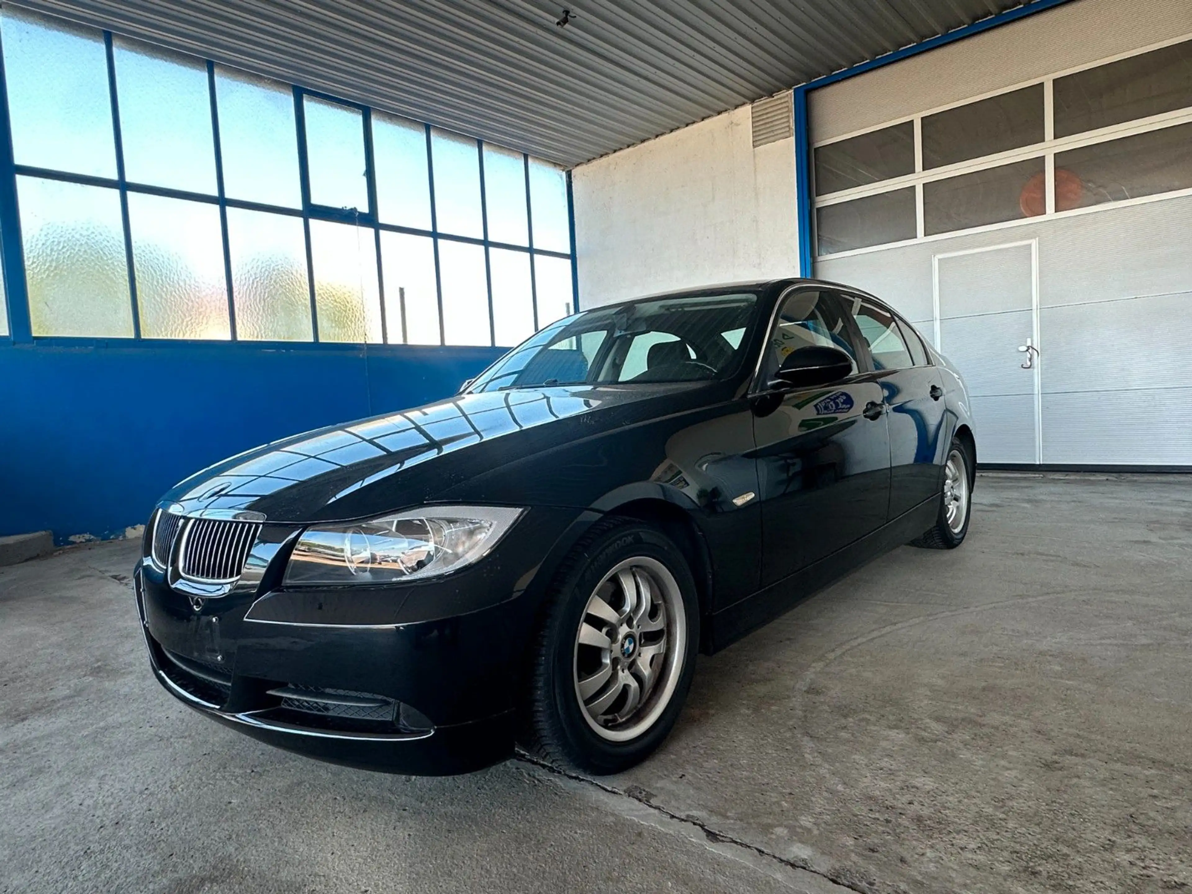 BMW 325 3 Limousine 325 i / 2.Hand / PDC