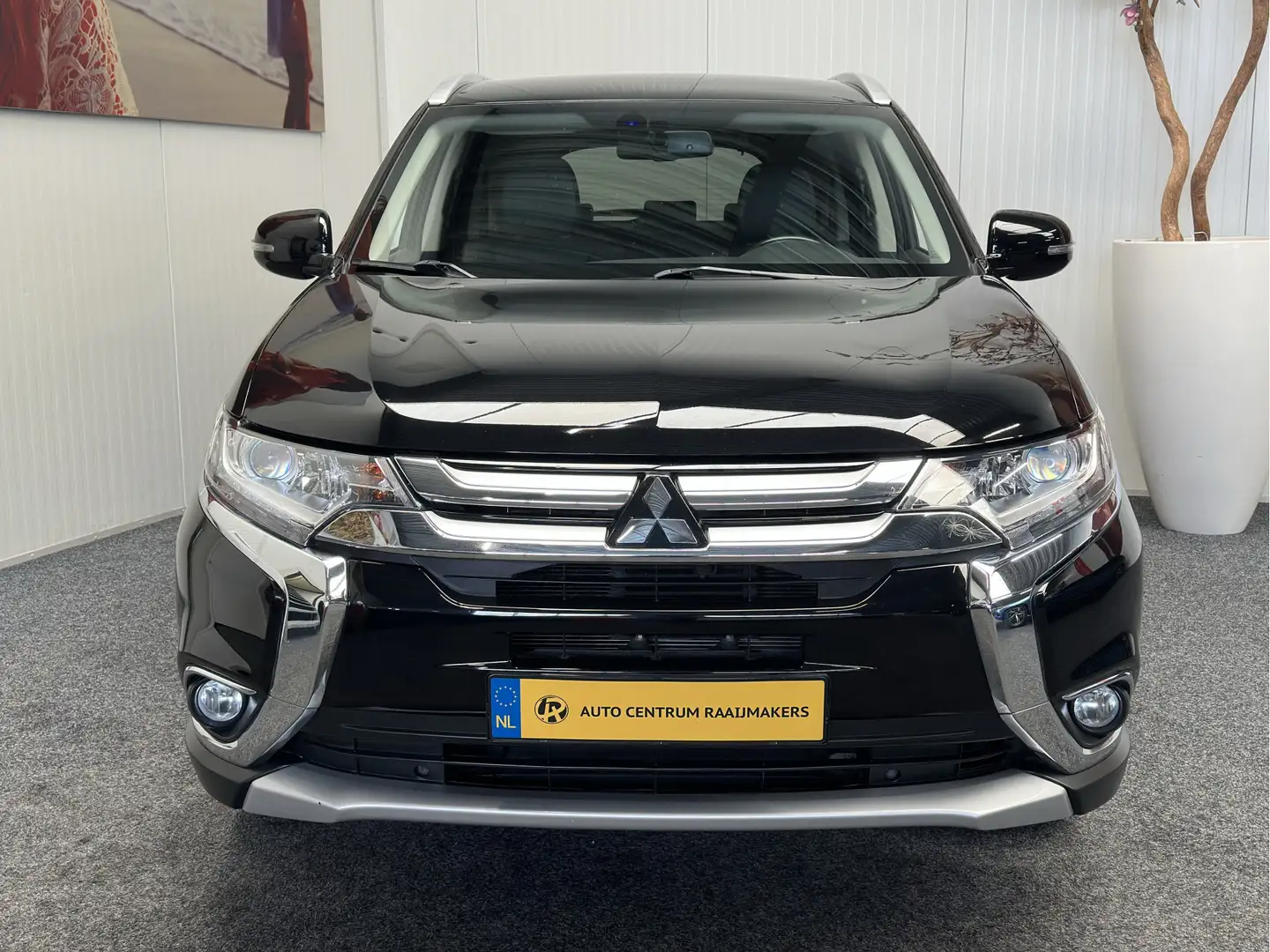 Mitsubishi Outlander 2.0 EXECUTIVE EDITION 7 PERSOONS NAVIGATIE LEDER S Noir - 2