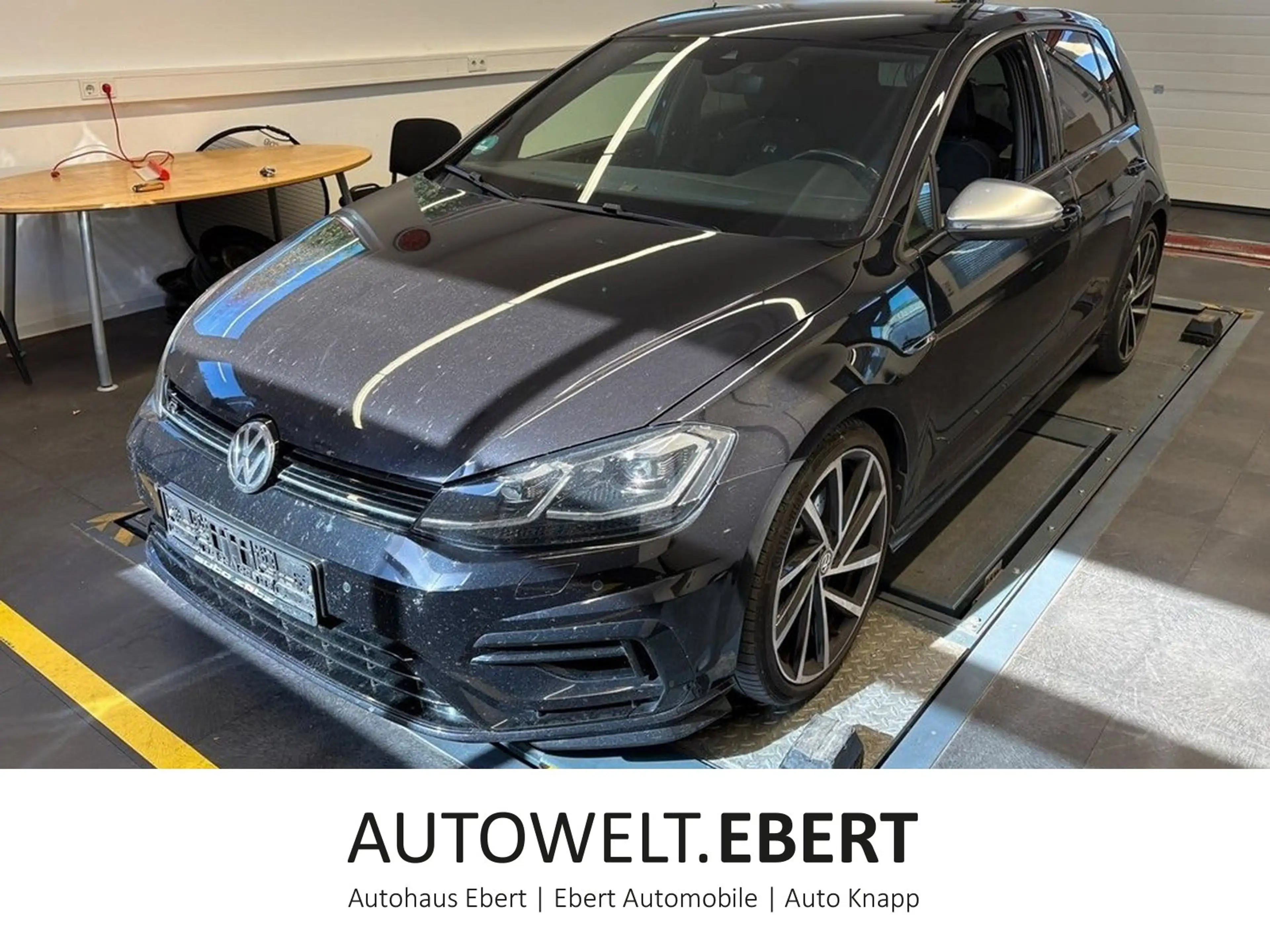 Volkswagen Golf VII 4Motion 2.0 TSI R/AKRAPOVIC/KAMERA/ACC/