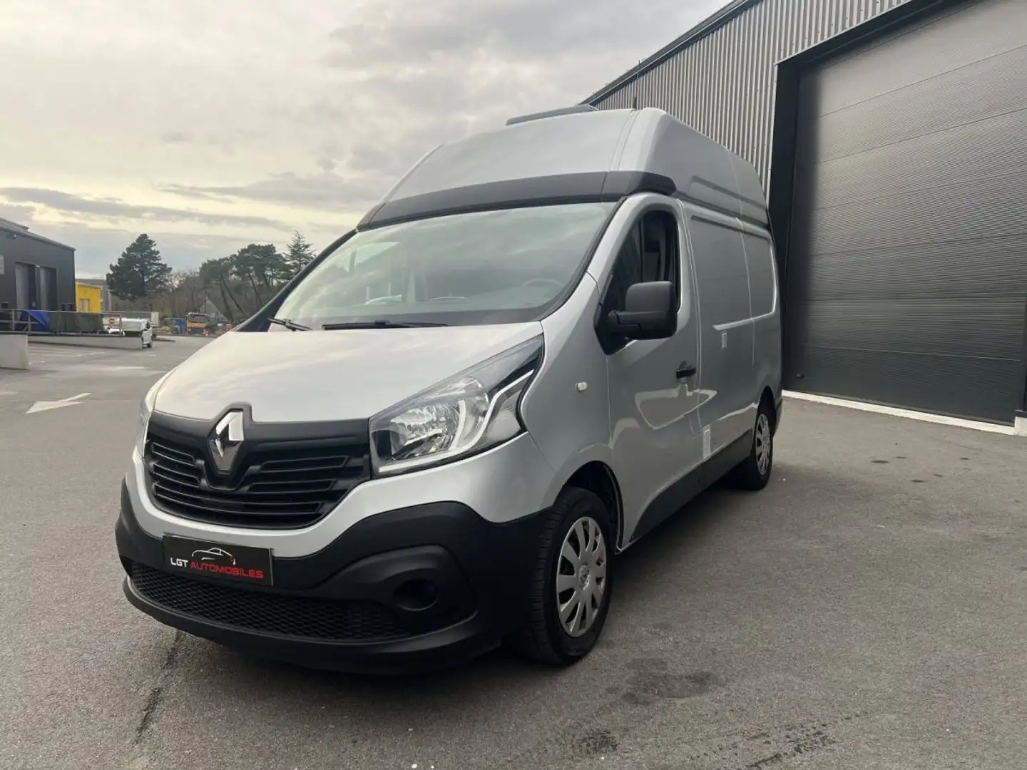 Renault Trafic Grand confort L1H2 Grau - 1