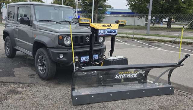 Imagine Suzuki Jimny 4x4 WINTERDIENST VORNE Navi, LED