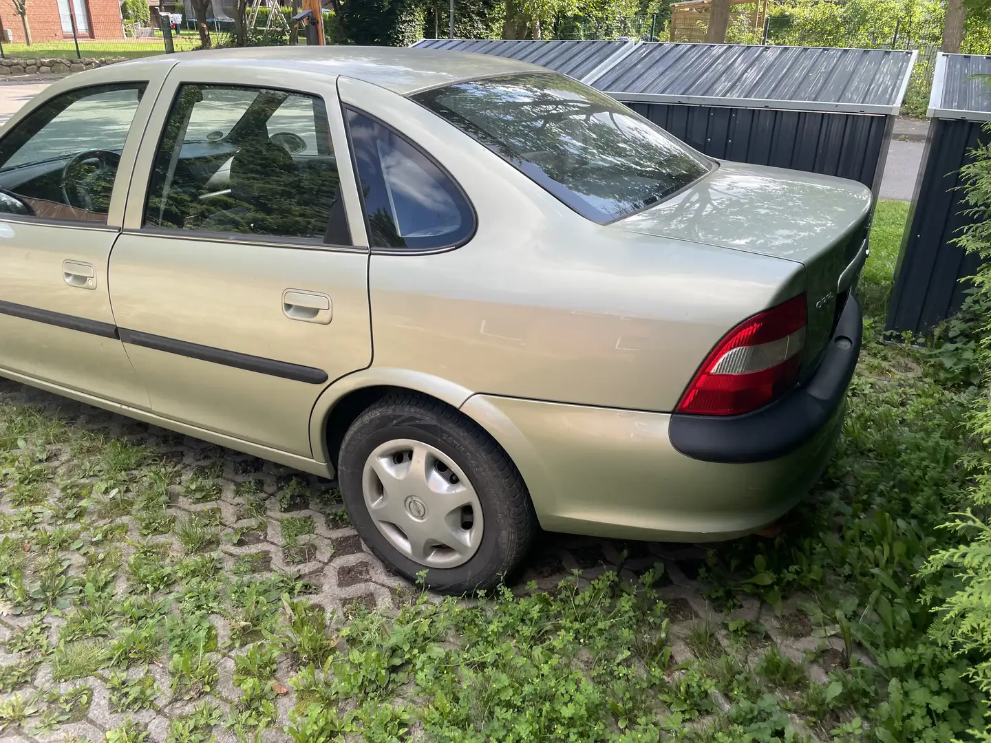 Opel Vectra 1.6 CD - 2