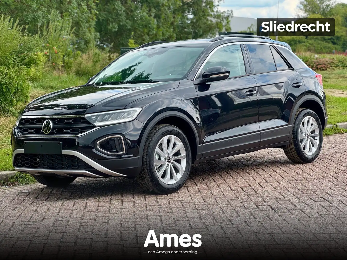 Volkswagen T-Roc 1.0 TSI 115pk Life Edition | Climatronic | Achteru Zwart - 1