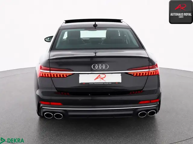 Audi S6 view 4
