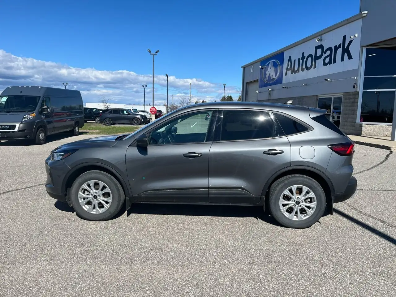 Ford Escape снимка Ford Escape