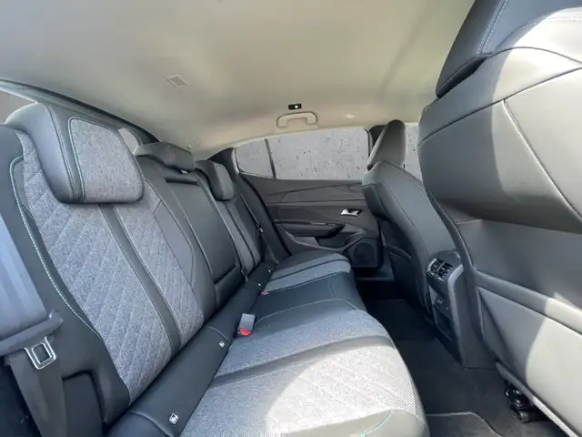 Peugeot 408 view 14