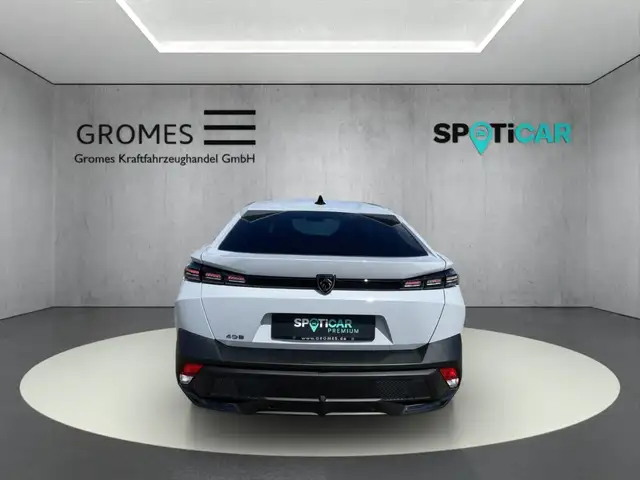 Peugeot 408 view 4
