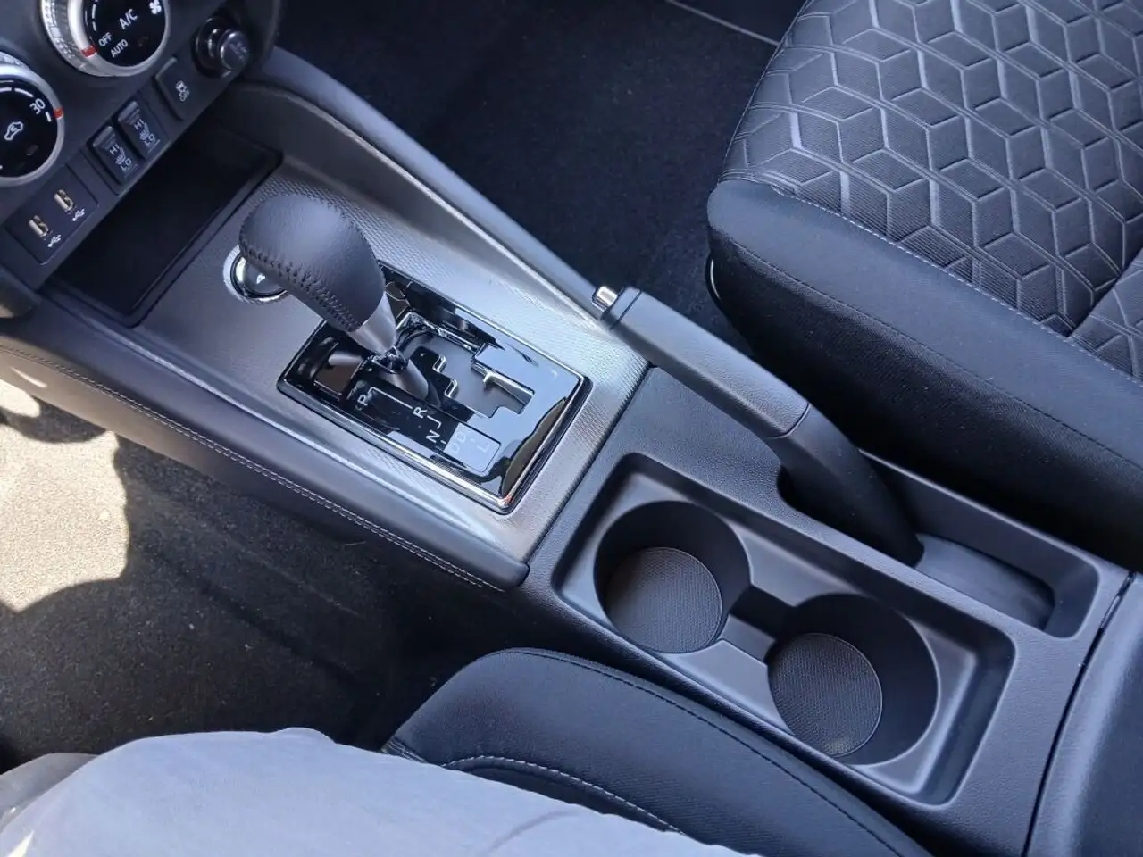Mitsubishi RVR снимка Mitsubishi RVR