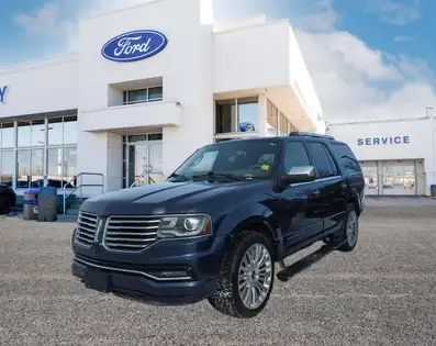 Blue 2015 Lincoln Navigator 4WD SUV / Crossover Four-Wheel Drive 6-Speed Automatic