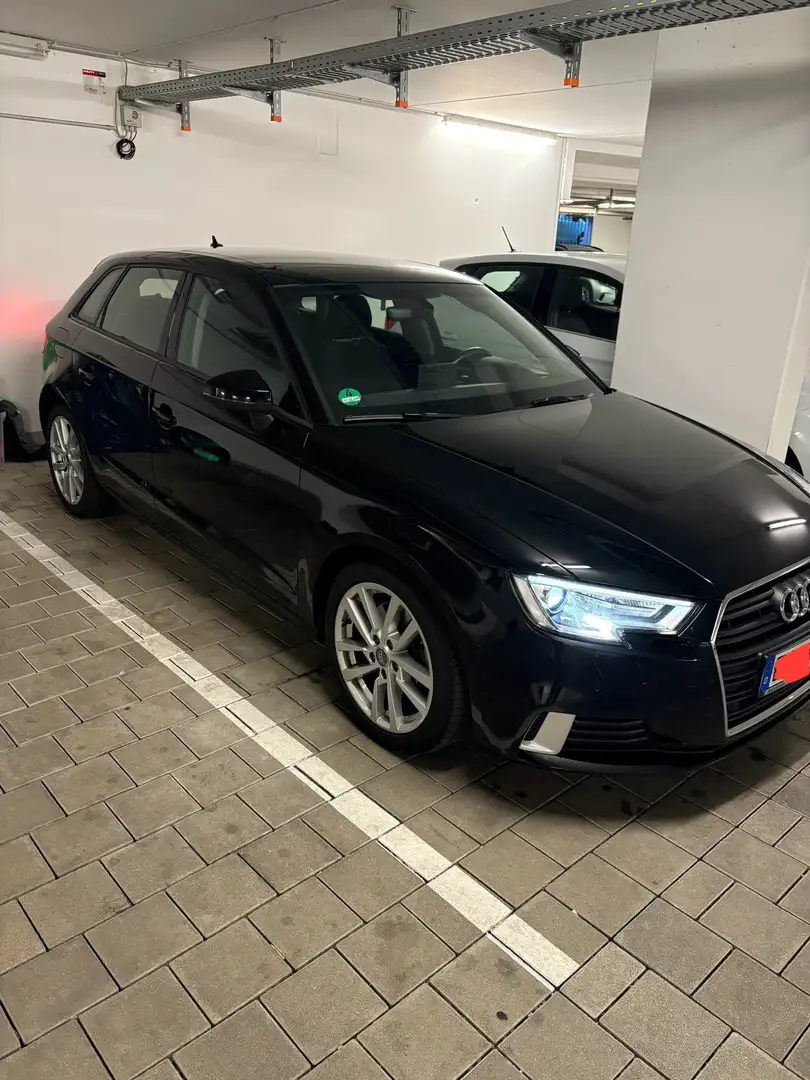 Audi A3 35 TDI sport Schwarz - 2