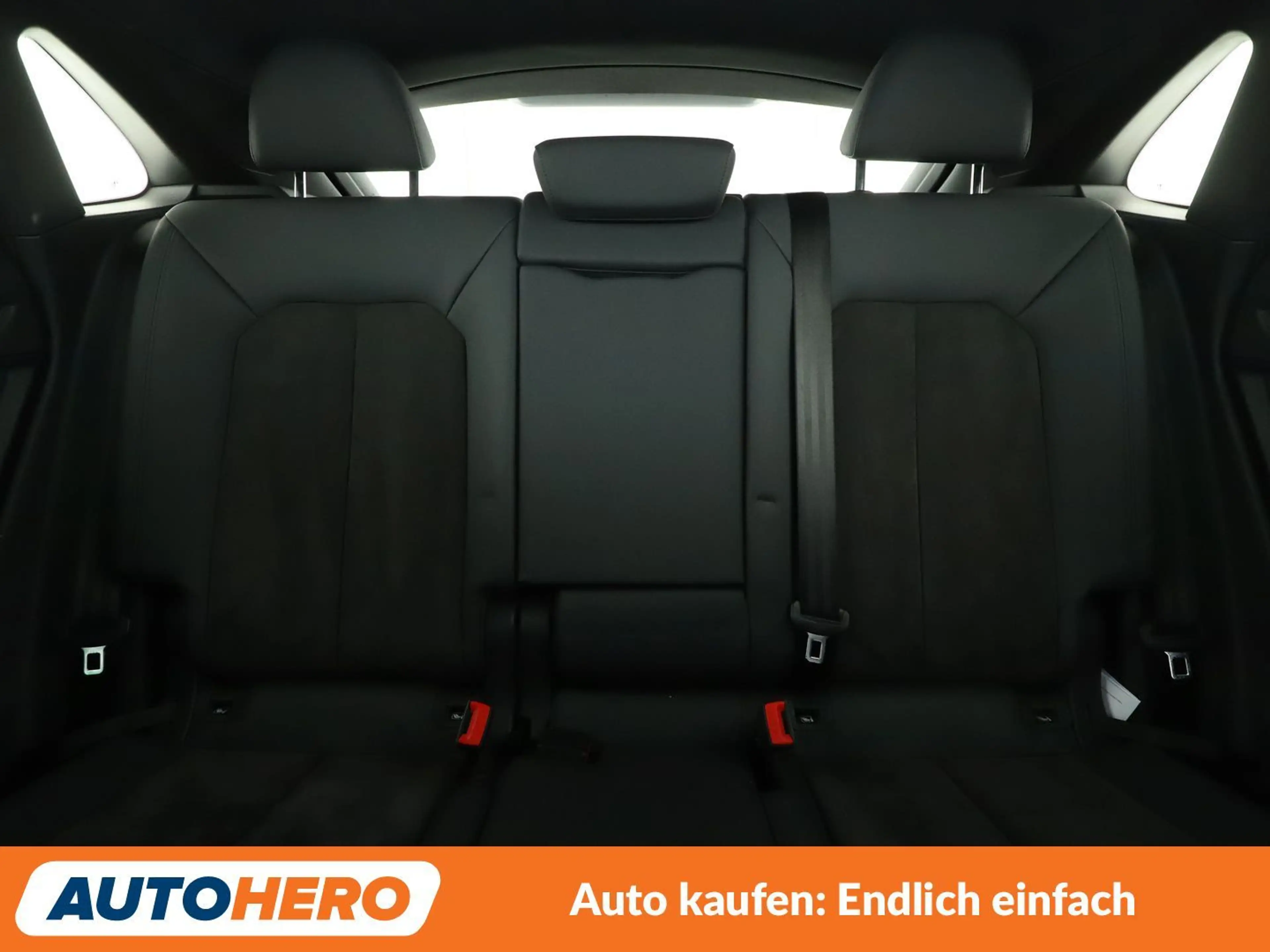 Audi RS Q3 2.5 TFSI quattro Aut.*NAVI*CAM*ACC*SHZ*PDC* — photo 14