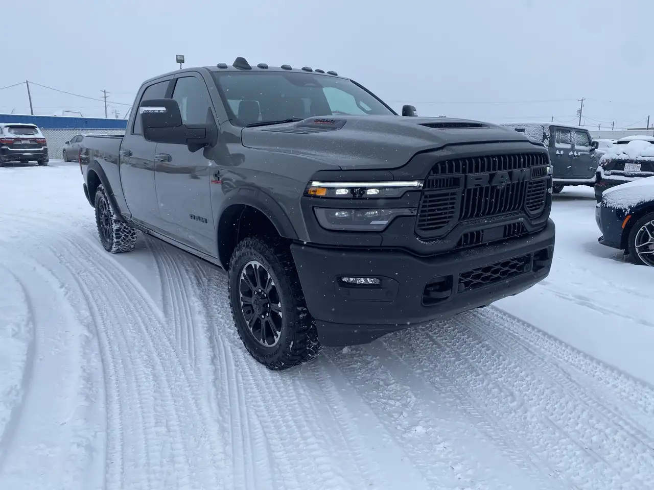 RAM 2500 снимка RAM 2500