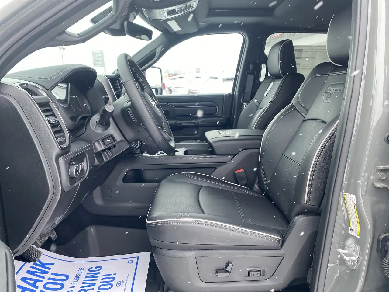 RAM 2500 снимка RAM 2500