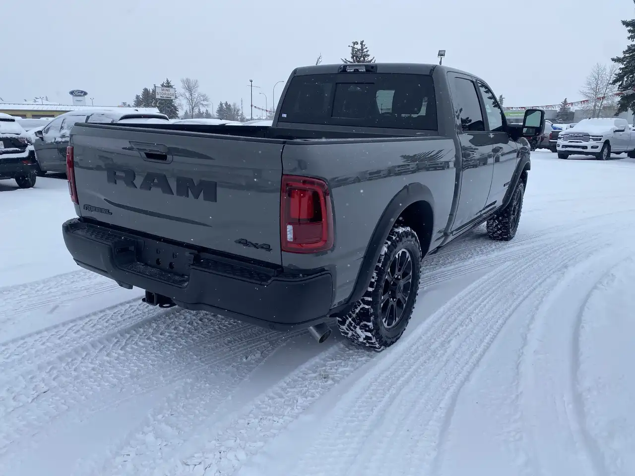 RAM 2500 снимка RAM 2500