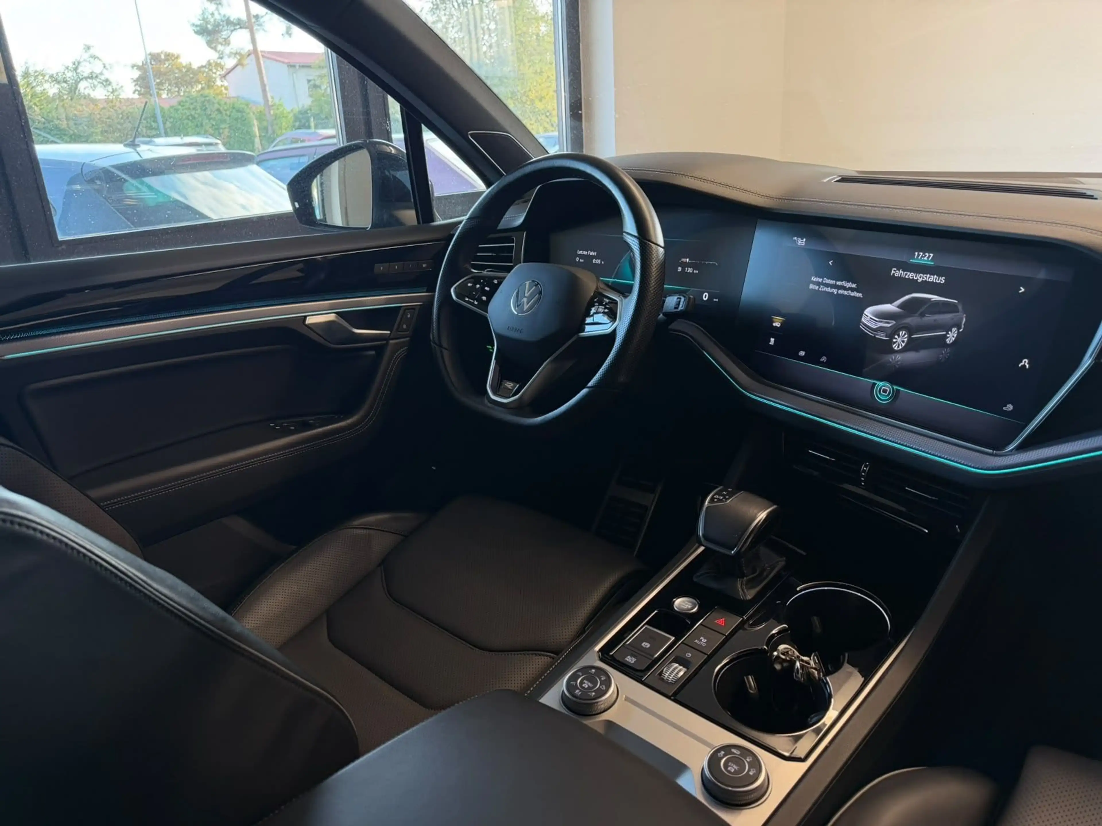 Volkswagen Touareg 3.0 TSI R-Line 4Motion Vollausstattung — photo 5