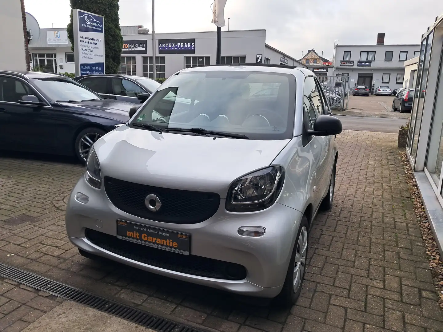smart forTwo Cabrio | Klima | SHZ | Scheckheft Silber - 1
