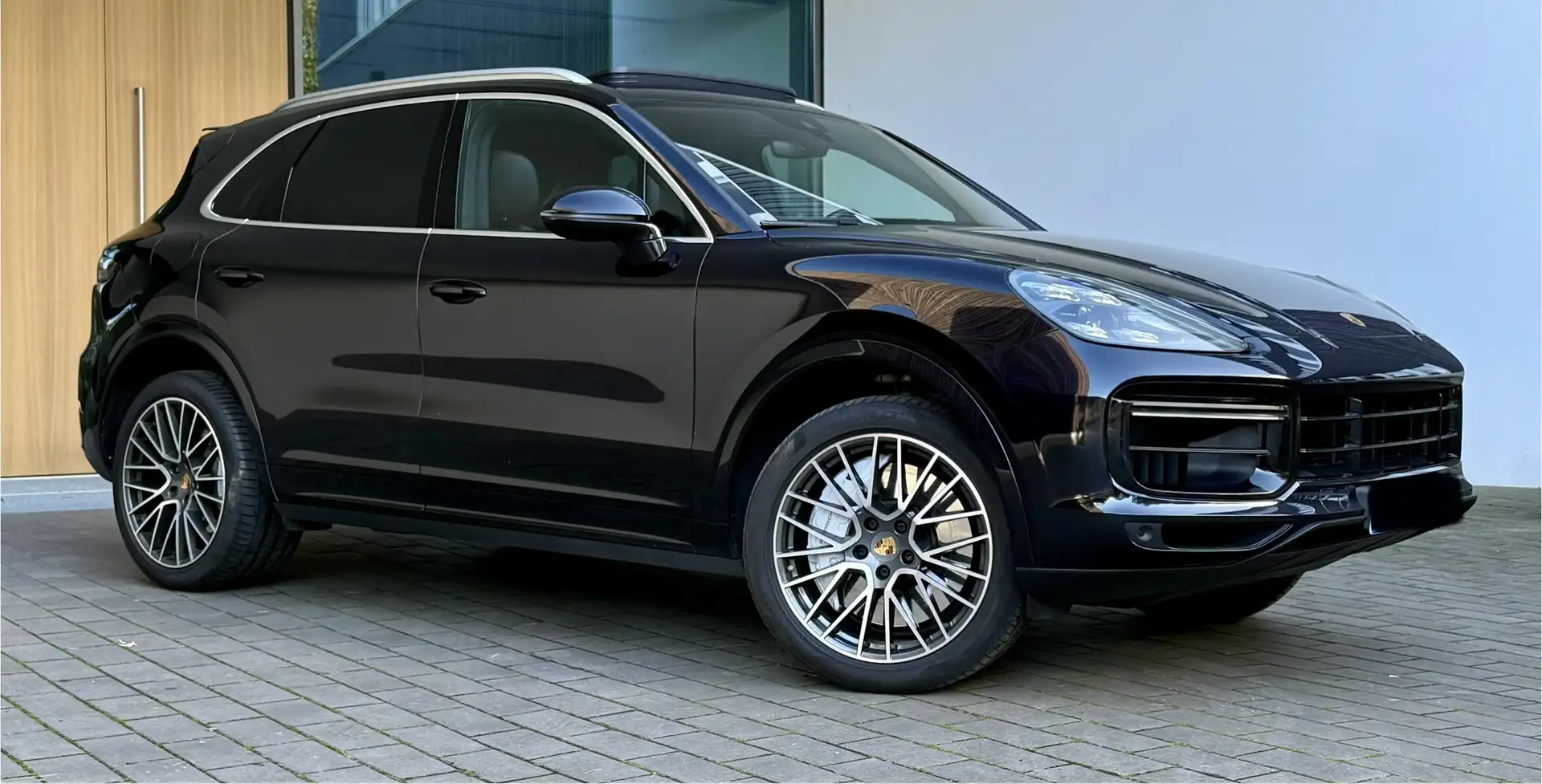 Porsche Cayenne Turbo/21“Spyder,Marrix,AHK,HAL,Pano,Luft,Bose,So Schwarz - 2
