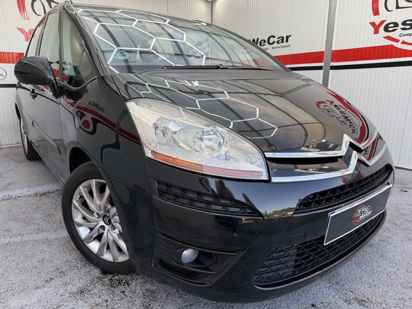 Citroen C4 Picasso 1.8i SX Negro - 1
