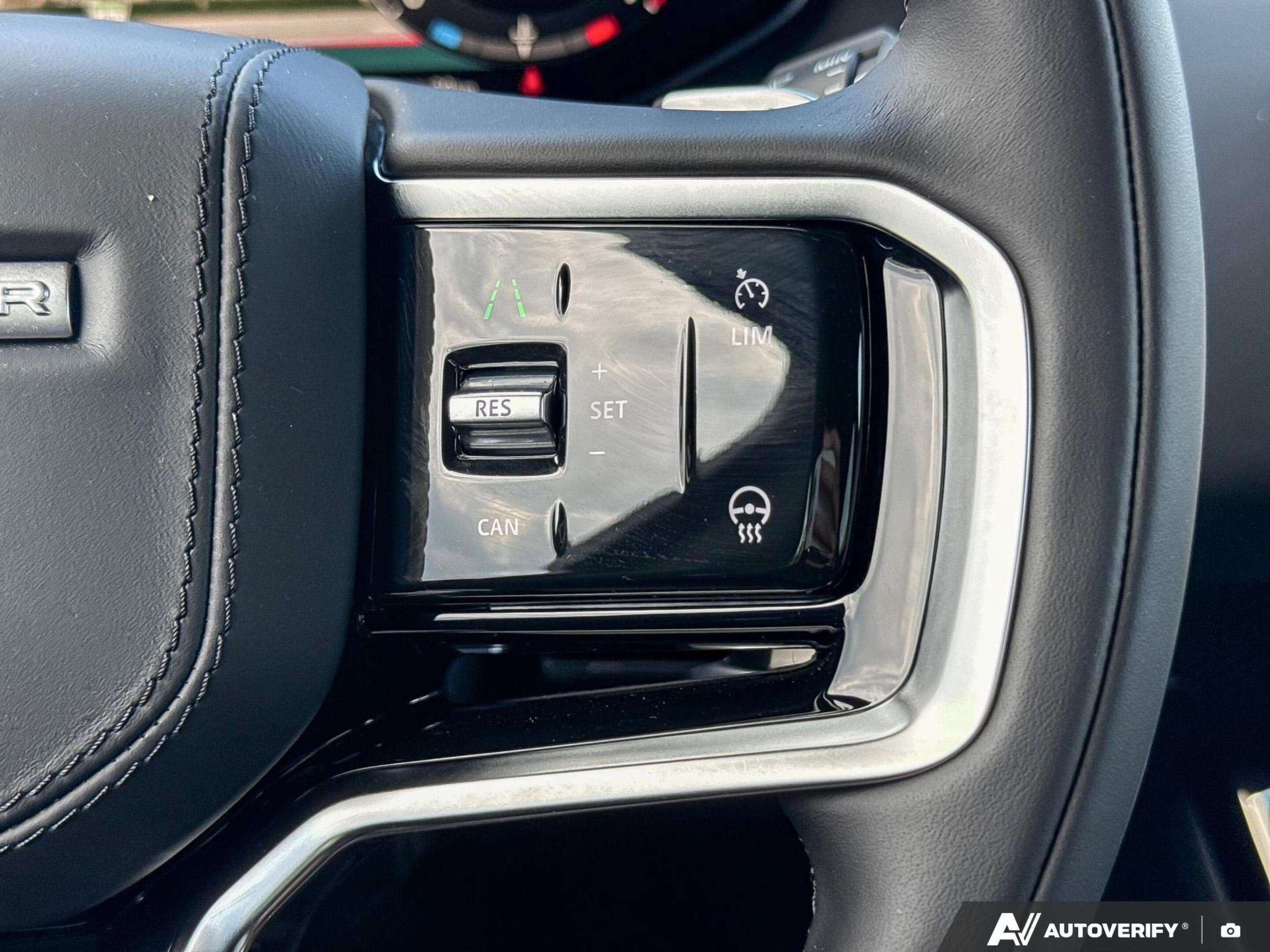 2026 Land Rover Range Rover Sport P360 S thumb 17