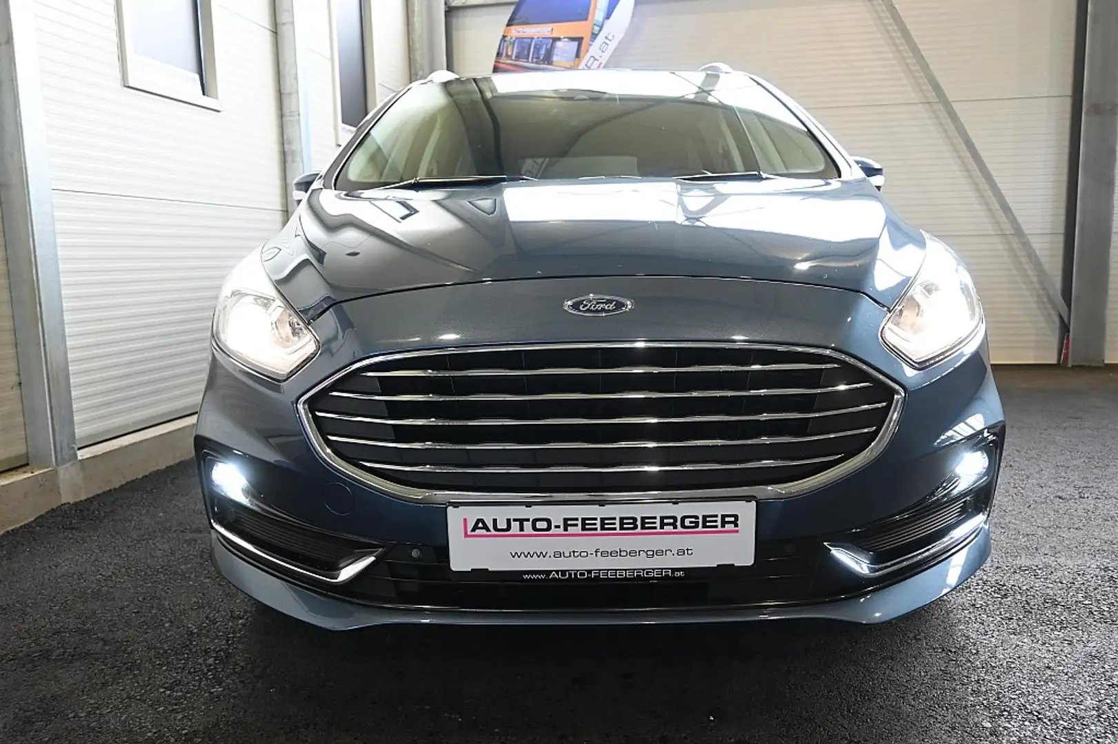Ford Galaxy 2,0 EcoBlue SCR Titanium Aut. 7-Sitzer,PDC vorn... Blauw - 2