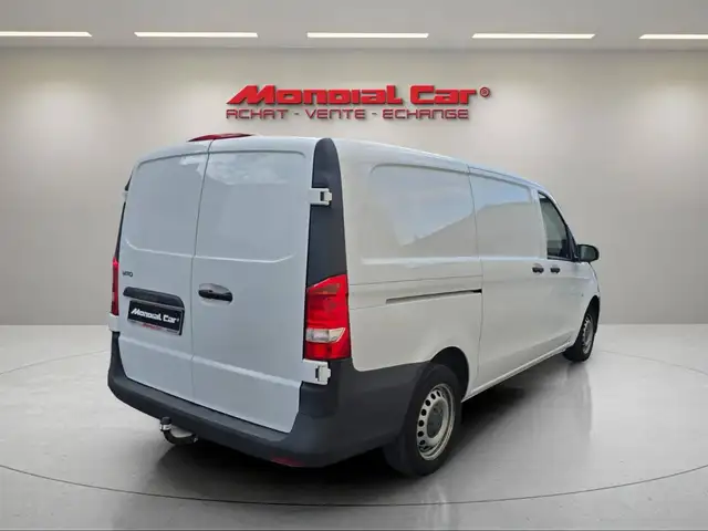 Mercedes-Benz Vito view 5