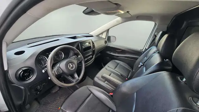 Mercedes-Benz Vito view 13