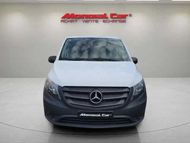 Mercedes-Benz Vito view 9