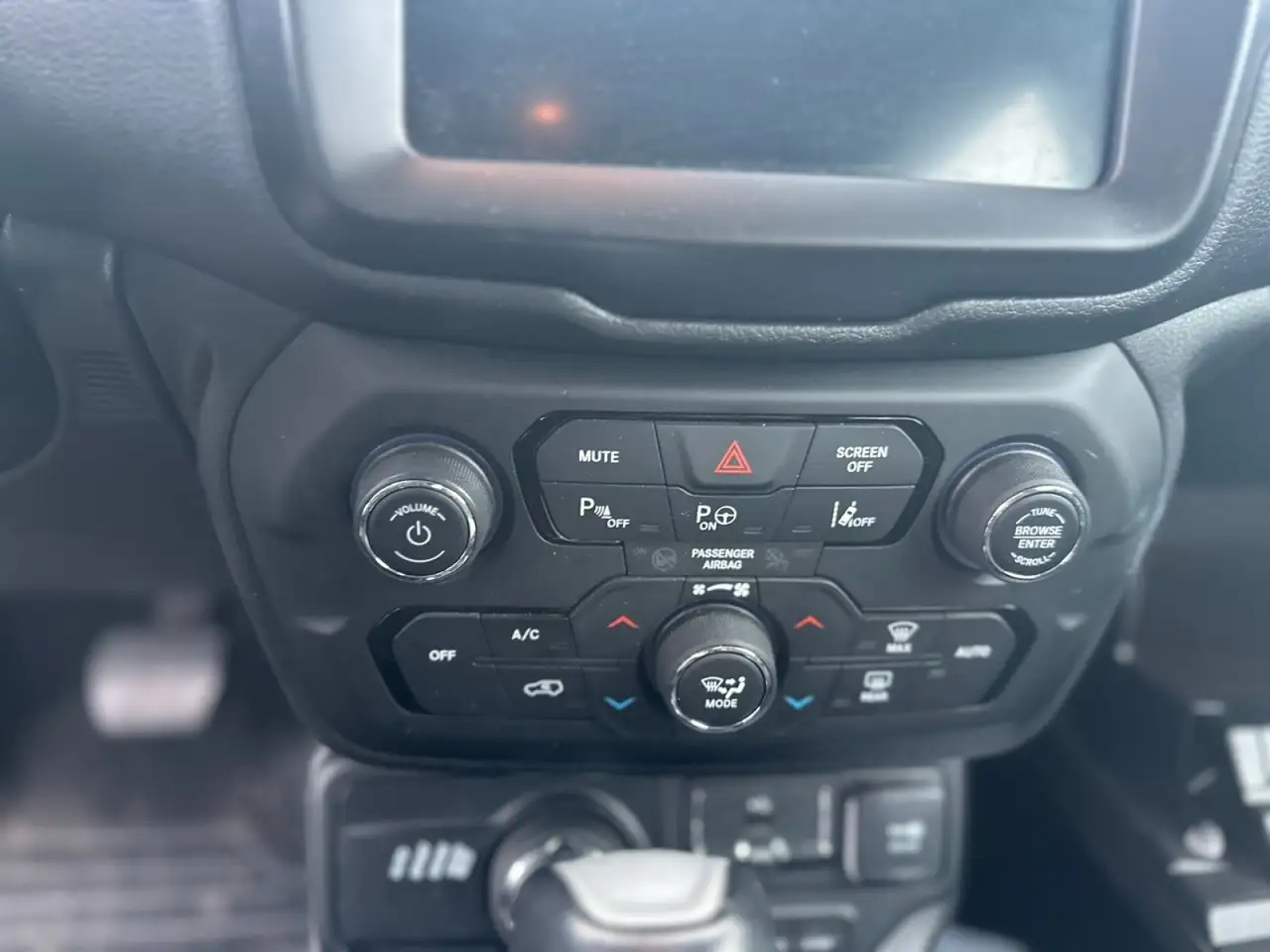 Jeep Renegade 1.3 T4 PHEV Limited, миниатюра 18