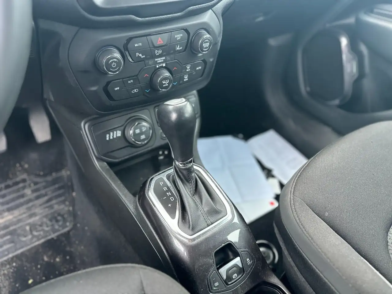 Jeep Renegade 1.3 T4 PHEV Limited, миниатюра 19