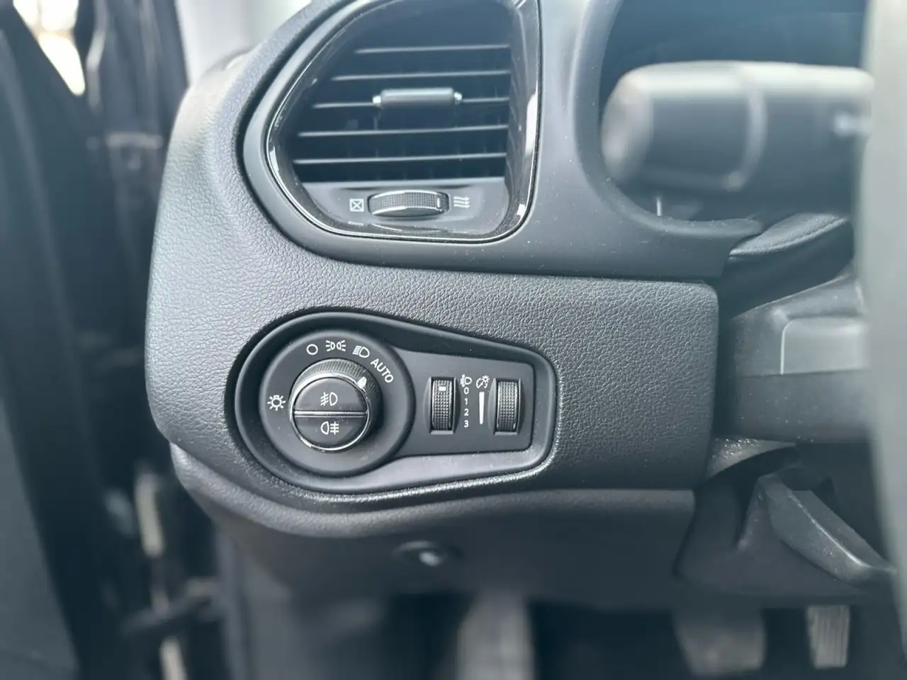 Jeep Renegade 1.3 T4 PHEV Limited, миниатюра 16