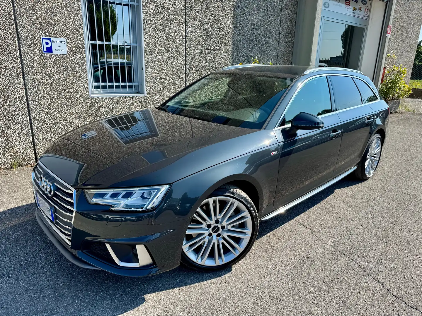 Audi A4 45 2.0 tfsi mhev Business Sport quattro 245cv s-tronic Gris - 2